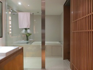 Bathrooms at Maduzi Hotel Bangkok Review Asoke