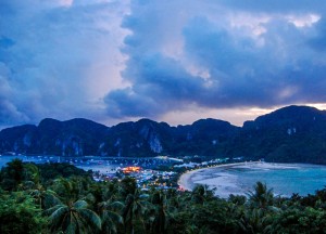 Ko Phi-Phi Don Viewpoint Storm at Viewpoint, Best Ko Phi-Phi Tours from Phuket, Maya Bay Beach