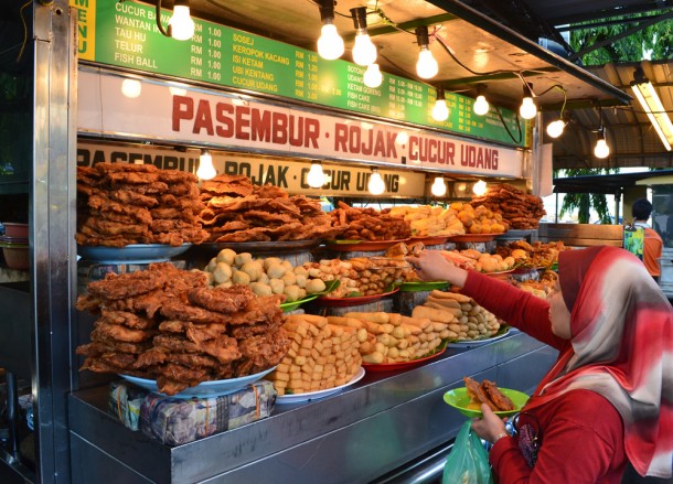 Mixed Rojak at Gurney Drive Eating Malaysian Food