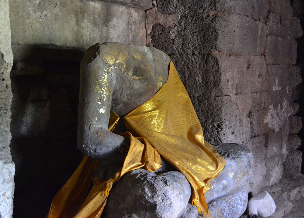 Headless Buddha, Lopburi Monkey Town in Thailand, Southeast Asia
