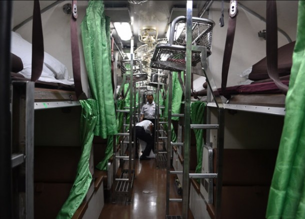 Bangkok to Vientiane by Train and Travel to Laos