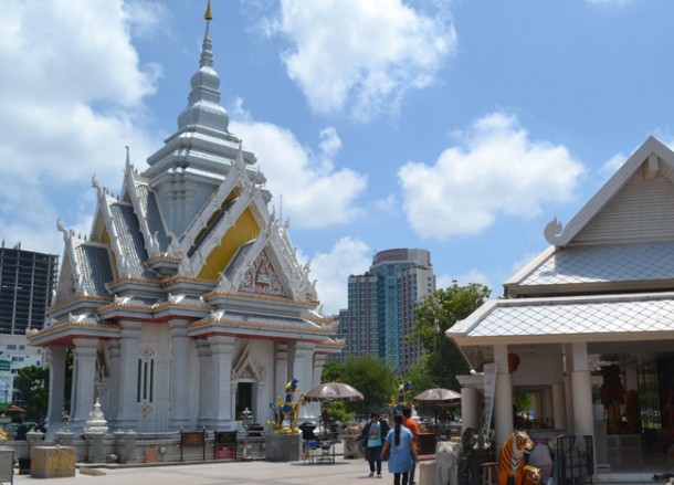 Stopover in Khon Kaen City in the Isaan area of East Thailand.