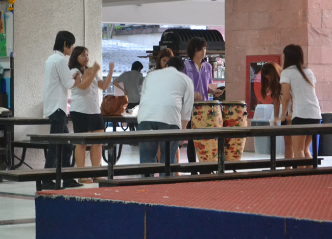 Bangkok Student Life - Evenings in Sripatum University - Bongo Drums