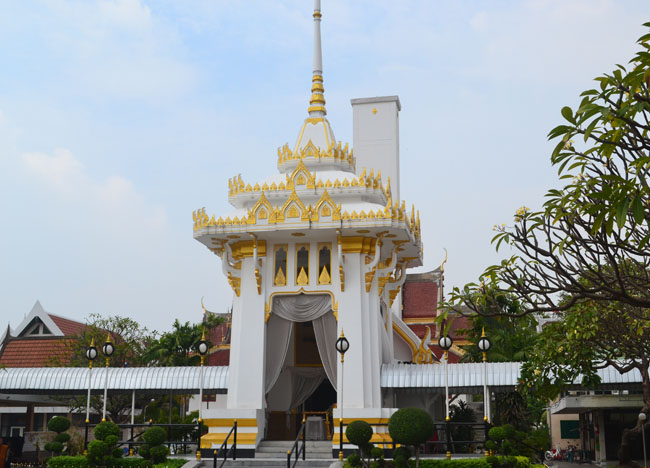 Crematorium at Wat Tri Thotsathep Worawihan, Bangkok Southeast Asia