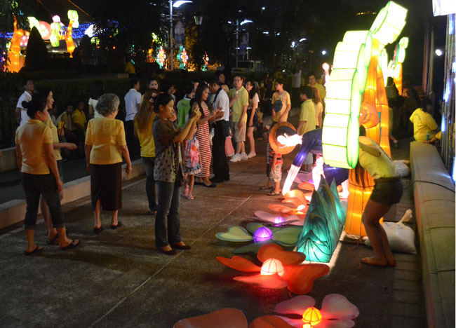 Light Sculptures Benjakiti Park, Fathers Day Thailand, Southeast Asia
