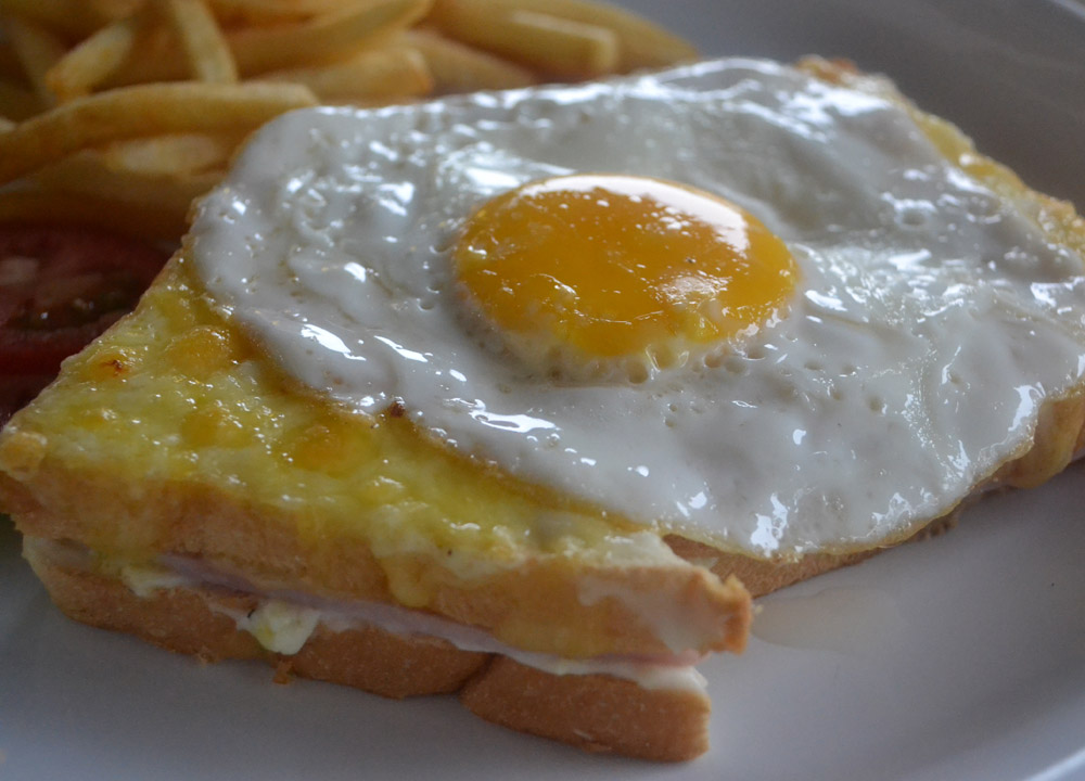 Croque Madame Daosavanh Restaurant in Savannakhet, French food in Laos