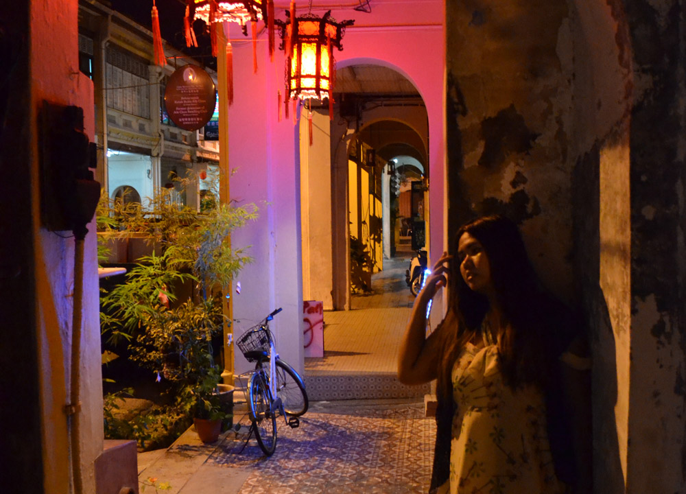 Muntri Street at Night, Ryokan Chic Hostel, Georgetown, Penang Review