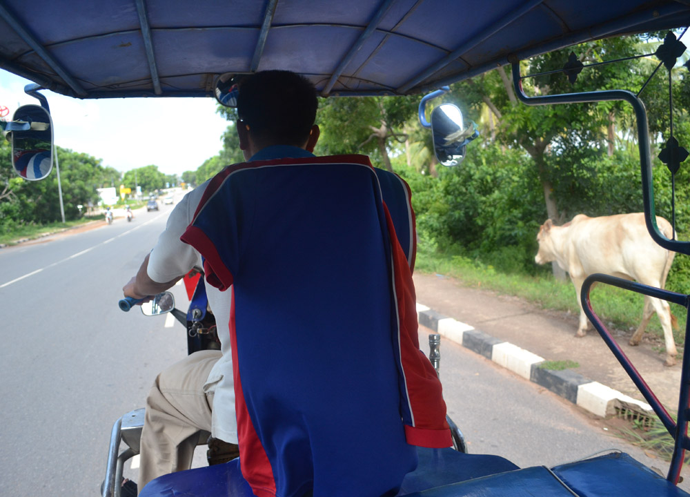Tuk-Tuk From Border, Thai Visa Run to Savannakhet Laos from Bangkok