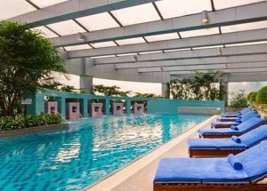 Hilton Swimming Pool, Chongqing International Hotels, Riverside Tourists