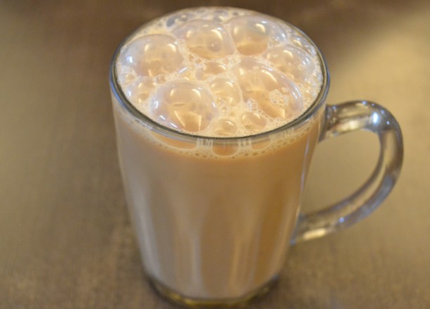 teh-tarik-pulled-tea-mamak-kl-malaysian-food