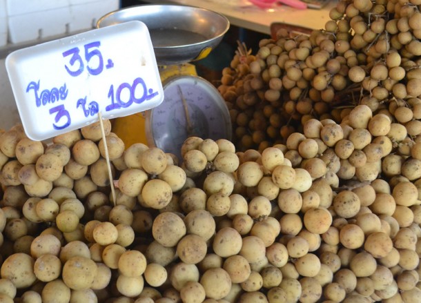 Bunched Longan, Weird Fruits of Thailand