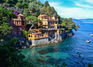 Italian Riviera, Agoda vs Booking.com. Asia vs Europe with Priceline