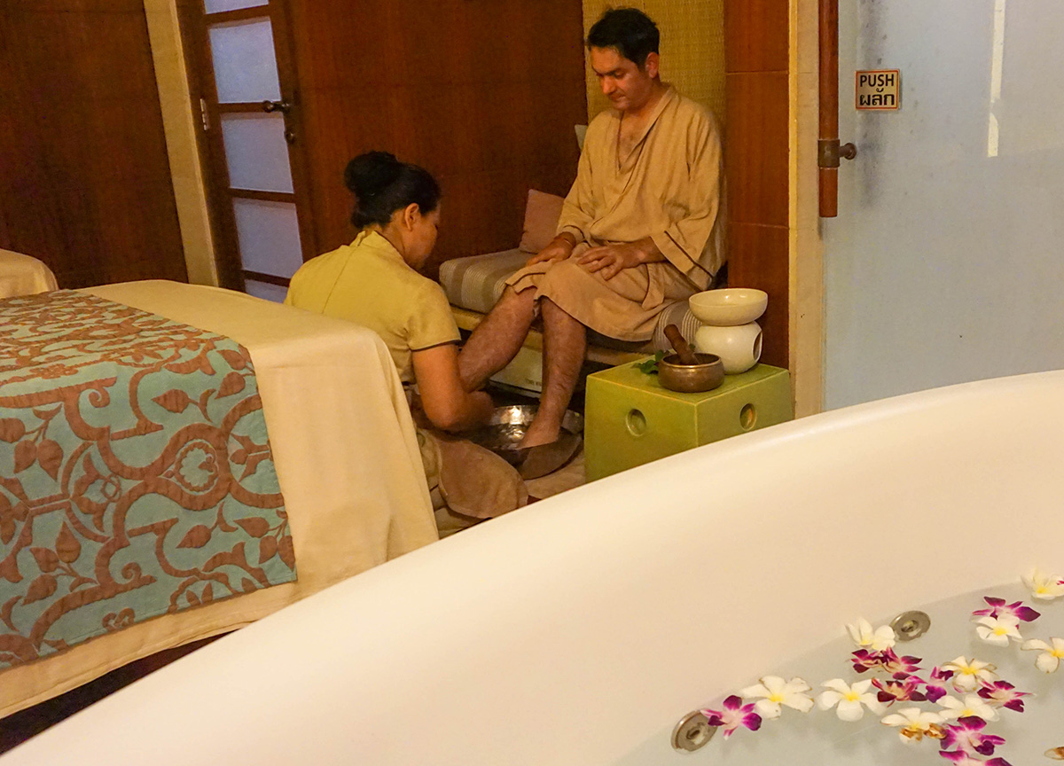 Foot Massage, Best Massage in Krabi, Spa Cenvaree at Centara Grand Resort