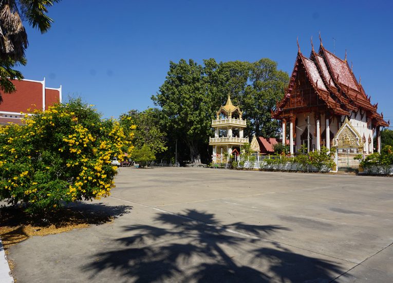Central Nang Rong Town Temple aka Wat Klang Temple (Buriram)