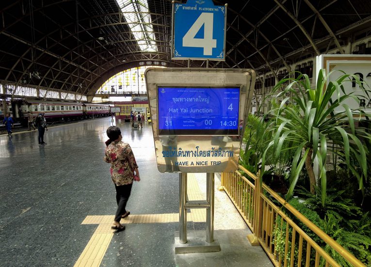 Bangkok-to-Hat-Yai-Train-at-Hua-Lamphong-Station-Bangkok-to-Singapore-by-Train